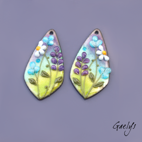 Paire de charm cuivre émaillé pour boucles d'oreille - fond  vert, bleu , violet - feuillage, fleur violette, bleu aqua