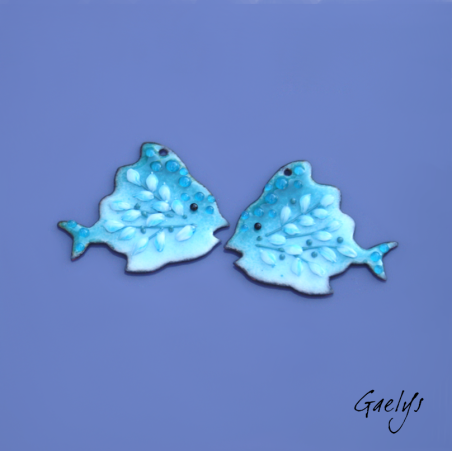 Paire de charm cuivre émaillé pour boucles d'oreille - bleu turquoise / bleu canard / bleu milky - Poissons