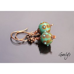 Clara - boucles oreilles lampwork vert turquoise et fauve en verre dépoli - petite caps de Bali métal cuivré et cuivre