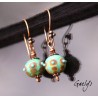 Clara - boucles oreilles lampwork vert turquoise et fauve en verre dépoli - petite caps de Bali métal cuivré et cuivre
