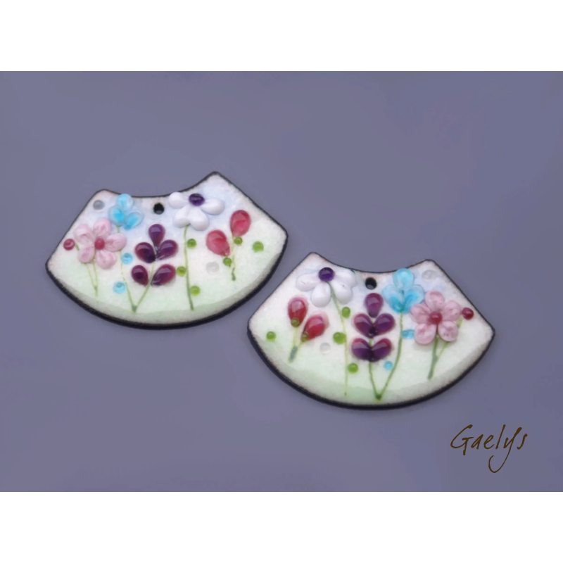 Paire de charm cuivre émaillé pour boucles d'oreille - bleu pâle / vert pâle / prune / rose / blanc / aqua - éventail