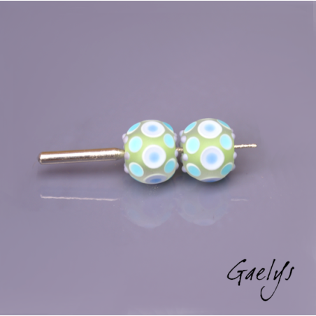 Grosses Perles Lampwork "Glacée"- duo de perles rondes - fond vert anis, points bleus, blancs, turquoise - verre depoli