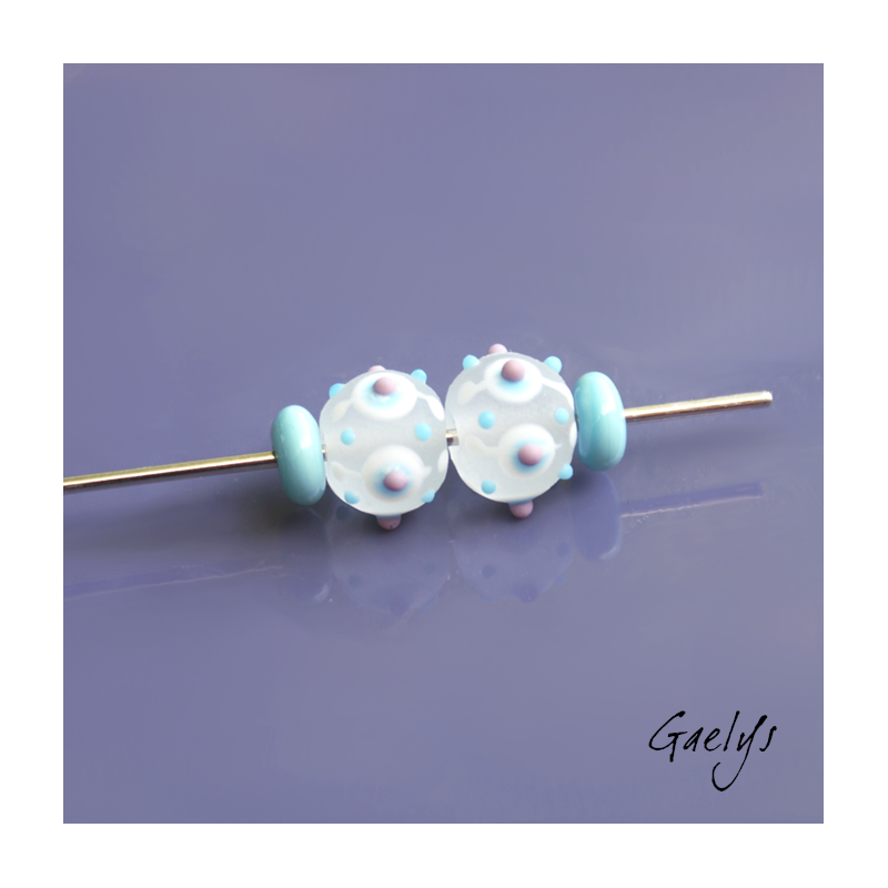 Small "Frosted" Lampwork Beads – round bead duo – transparent, turquoise blue, violet – frosted glass