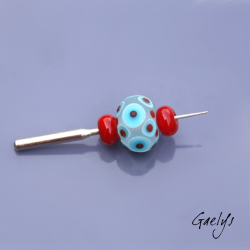 Focal Bead - Geometrics - 1 bead + 2 spacers - frosted transparent base - turquoise blue / red