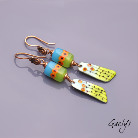 Poppies in the sky - boucles d'oreilles - perles lampwork forme barril - bleu / vert  / orange / noir