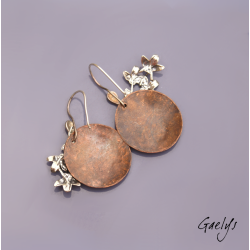 Pampre – copper and silver earrings – charms and hammered copper