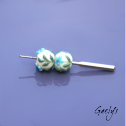 Floral Lampwork Beads – Round Bead Duo – Light Ivory / Foliage / Turquoise daisy