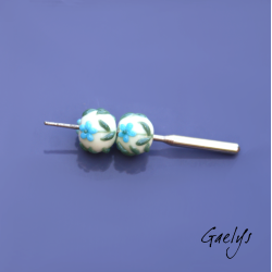 Floral Lampwork Beads – Round Bead Duo – Light Ivory / Foliage / Turquoise daisy