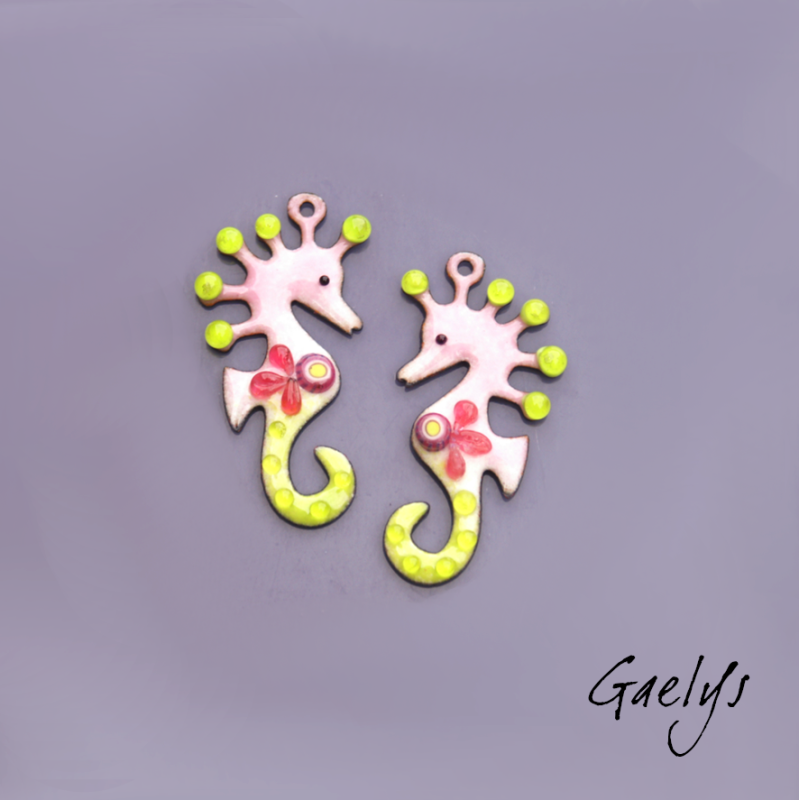 Paire de charm cuivre émaillé pour boucles d'oreille - rose  / vert anis - murine - Hippocampe