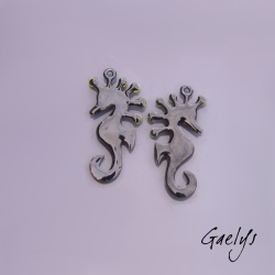 Pair of enameled copper earring charms – pink / lime green – murrina – seahorse