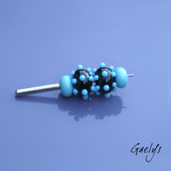 Spiked beads – rondelle bead duo featuring a pattern of dots and spikes – black / turquoise blue