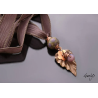 Abigail - pendentif  lampwork perle ronde, montage bronze et cuivre - Ruban de soie