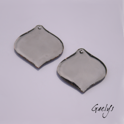 Paire de charm cuivre émaillé pour boucles d'oreille - fond violet / vert - violet / blanc - Feuillage