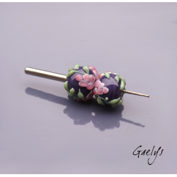 Perles Lampwork à fleurs - duo de perles rondes - fleurs  - fond violet / fleurs rose (style glycine), vert d'eau