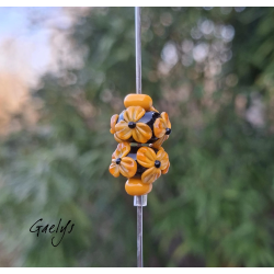 Perles Lampwork à fleurs - duo de perles rondelle + 2 minis  - fond noir / fleurs pensée jaune orangé