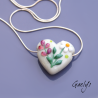 Perle Coeur fond vert doux décor champêtre
