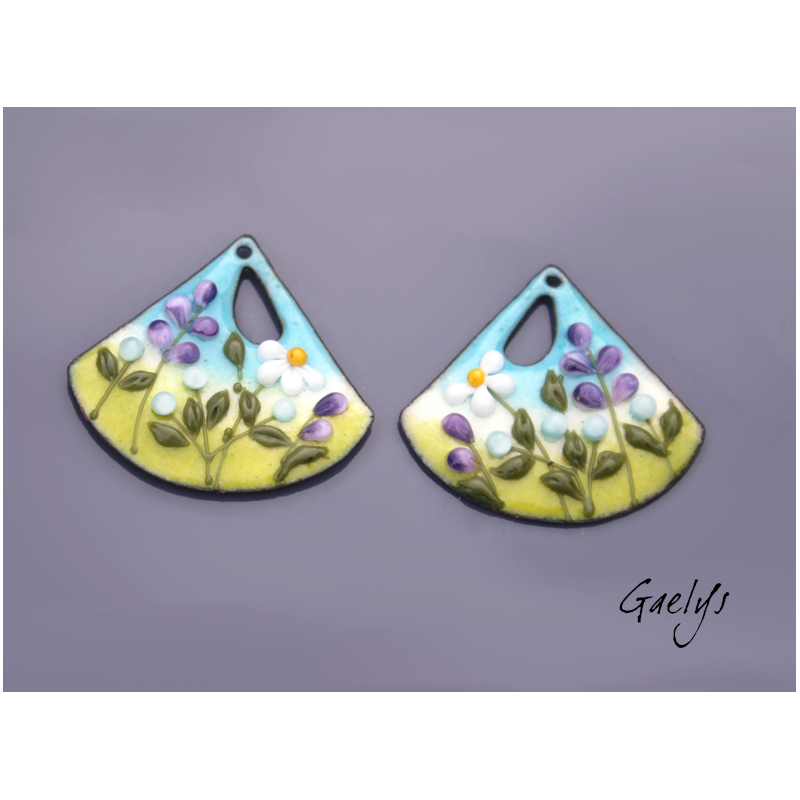 Paire de charm cuivre émaillé pour boucles d'oreille - fond bleu glace / vert / violet / blanc / bleu ciel