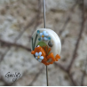 Saly - petite grenouille orange sur perle ivoire - fleurettes - Animaux de verre