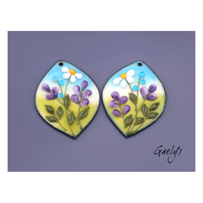 Paire de charm cuivre émaillé pour boucles d'oreille - fond bleu glace / vert / violet / blanc / jaune