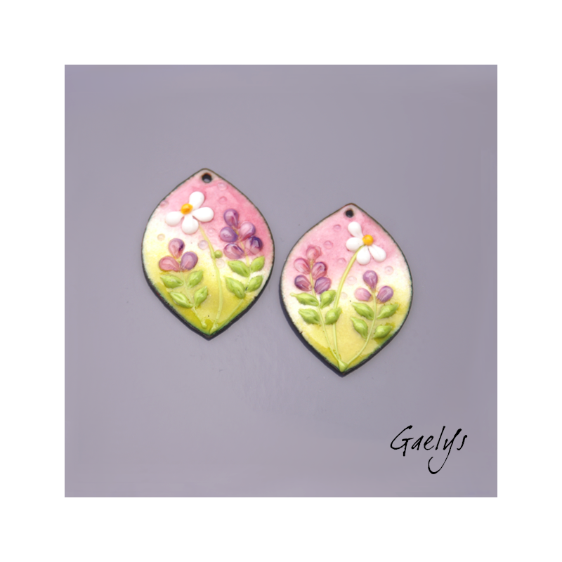 Paire de charm cuivre émaillé pour boucles d'oreille - fond rose / vert / pourpre / blanc - champêtre