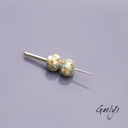Les pelottes : Perles Lampwork fils d'argent enroulé - duo de perles - fond ivoir et turquoise