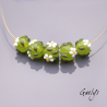 Perles Lampwork à fleurs - set de 5 perles rondelle - fond vert pomme translucide / paquerettes