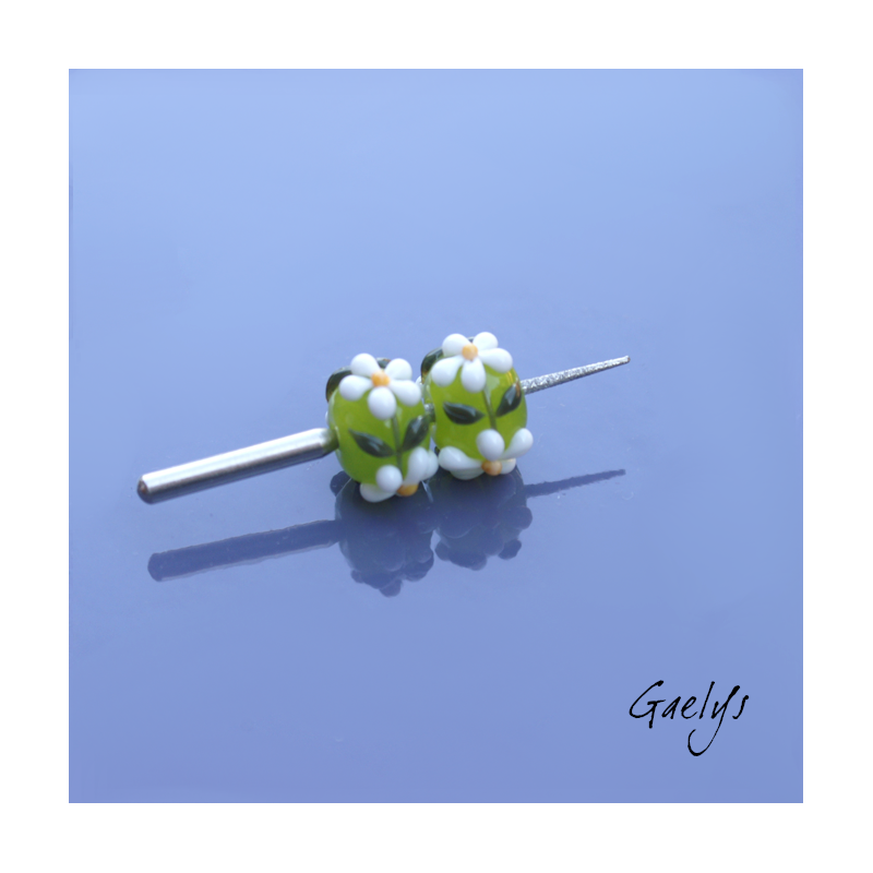 Lampwork Flower Beads - Rondelle Bead Duo - Translucent Green Background / Foliage / Daisy
