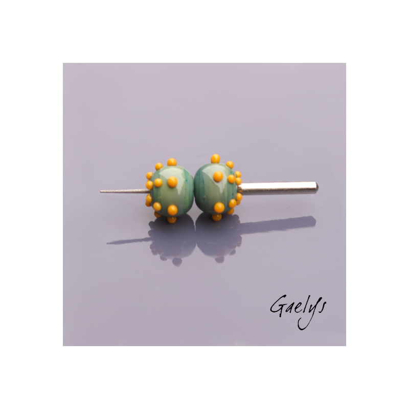 Lampwork beads with sea urchin studs - duo of round beads with dots - red / turquoise blue