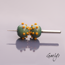 Perles Lampwork à picots oursin - duo de perles rondes avec points - bleu vert / jaune