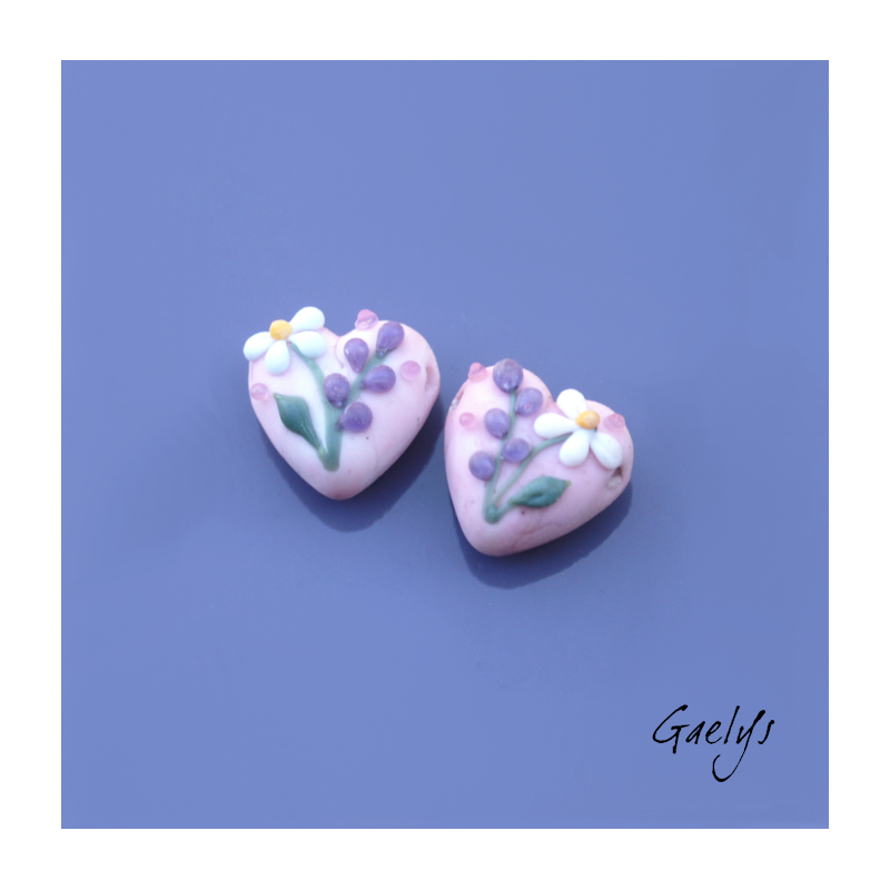 Pair of glass beads for earrings - pink heart flowers - lampwork Gaelys - frosted glass