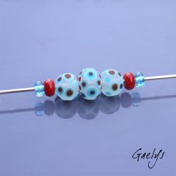 Set Verre dépoli BRUT - Géometrics - set de 3 perles + 4 Spacers - fond transparent dépoli - bleu turquoise / rouge