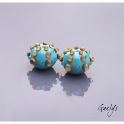 Lampwork beads with sea urchin-shaped dots - duo of round beads with dots - turquoise / beige (multicolor)