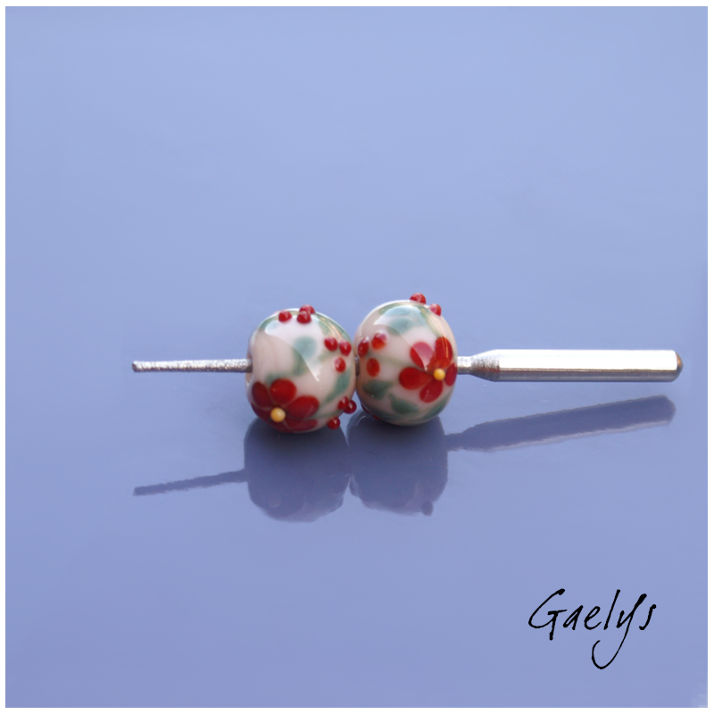 Flower Lampwork Beads - Round Bead Duo - Ginger Beige / Foliage / Red Daisies / Yellow