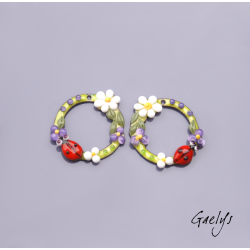 Paire de charm cuivre émaillé pour boucles d'oreille - fond vert / blanc / violet / olive - Couronne - coccinelle