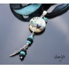 Larme sereine - pendentif  lampwork inspiration indienne -  Galet lampwork ivoire motif plume - murine