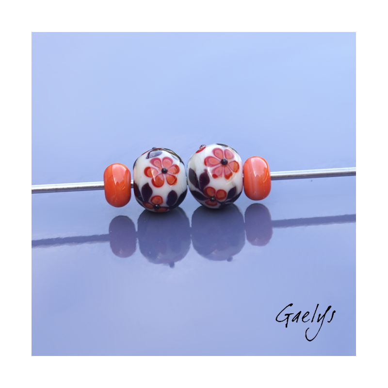 Flower Lampwork Beads - Round Bead Duo + Spacer - Ivory / Black Foliage / Small Flower red and Orange