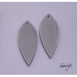 Pair of enameled copper charm earrings - black background / olive leaf - long leaf